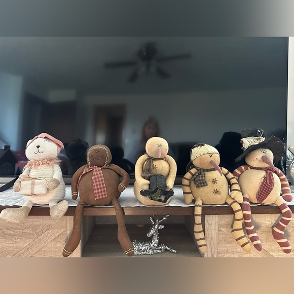 CHRISTMAS DECORATIONS - Picture 1 of 6